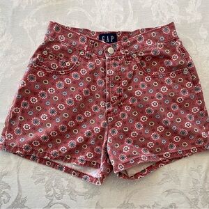 90s Vintage GAP Women's High Waisted Floral Red Shorts